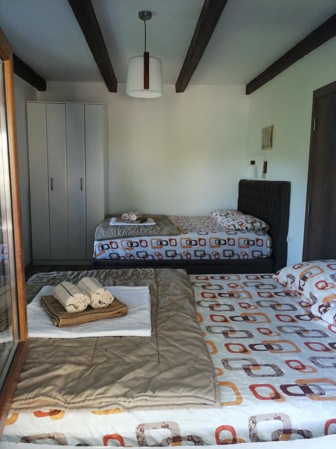 Дома для отпуска Old etno house HAPPY VILLAGE Цетине-40