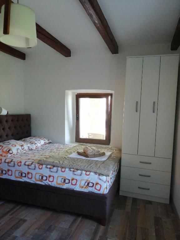 Дома для отпуска Old etno house HAPPY VILLAGE Цетине-63