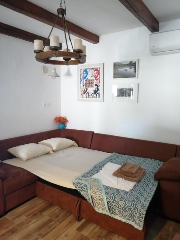 Дома для отпуска Old etno house HAPPY VILLAGE Цетине-67