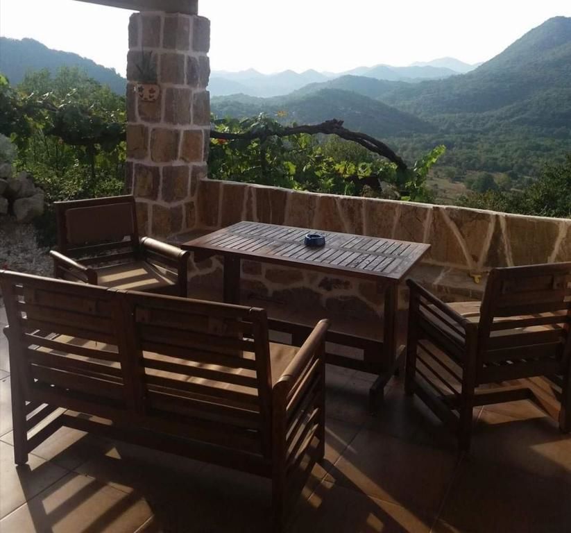 Дома для отпуска Old etno house HAPPY VILLAGE Цетине-93