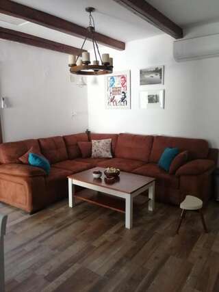 Дома для отпуска Old etno house HAPPY VILLAGE Цетине Дом с 1 спальней-55