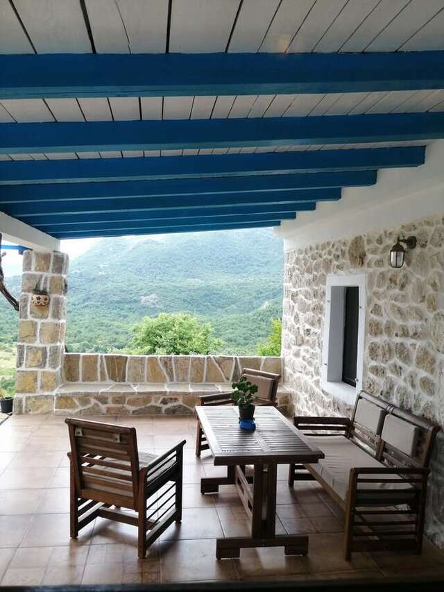 Дома для отпуска Old etno house HAPPY VILLAGE Цетине-3